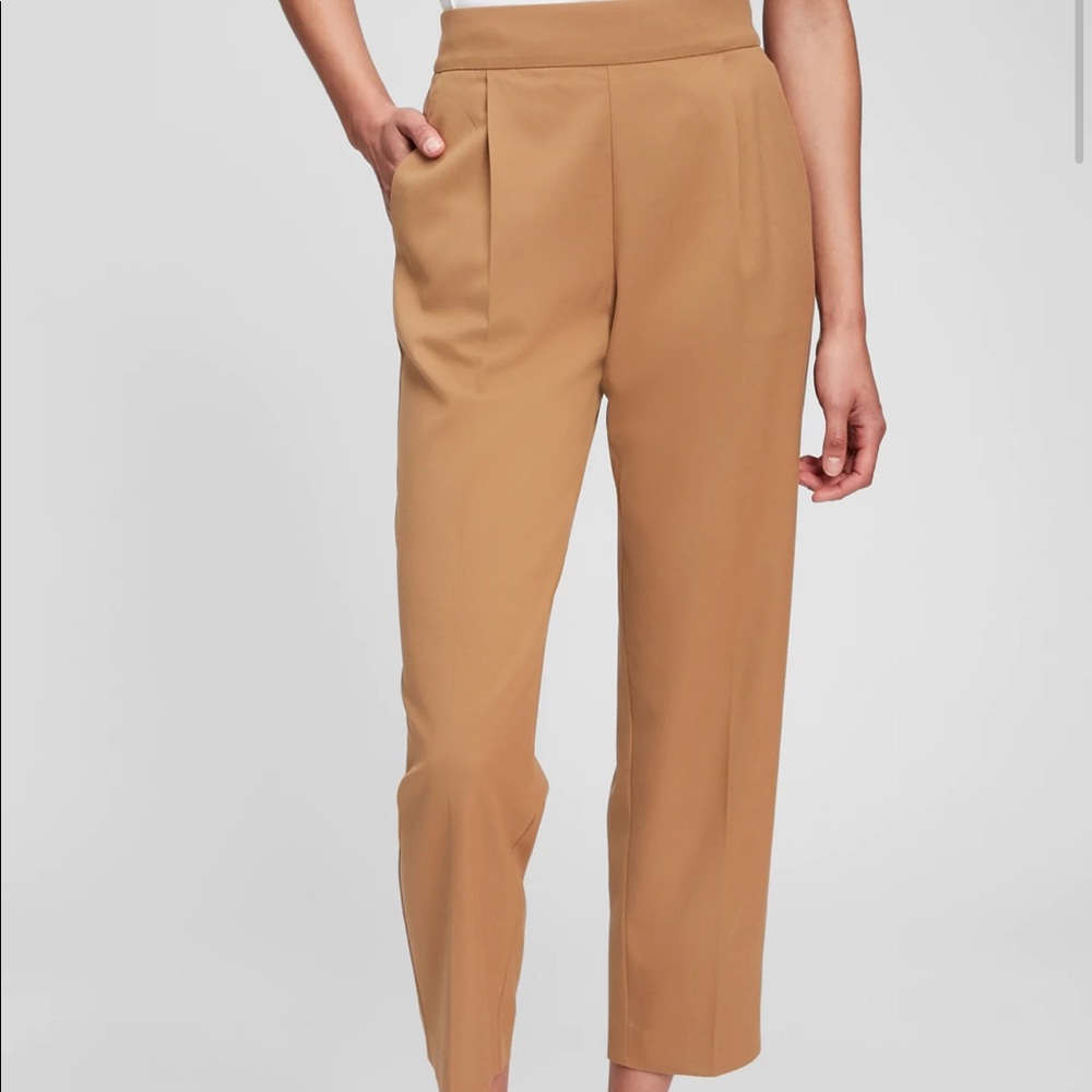 Gap camel colored women’s trousers, size large TALL